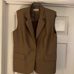Wayf Tan Sleeveless Vest